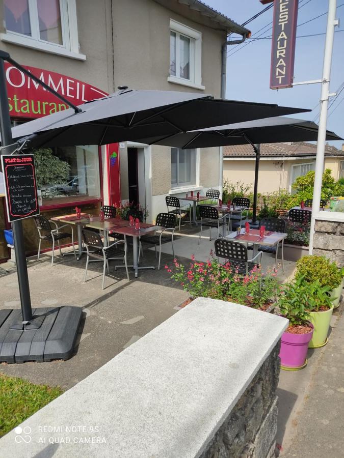 Hotel Le Pommeil Guéret Exteriér fotografie